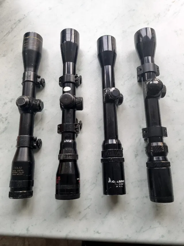 4 st kikarsikten Miroku 2,5x Nikko 4x32 Classic 1,5-5x32 Bushnell Banner 3-9 x32